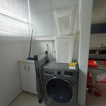 Apartamento En Edificio Juviper