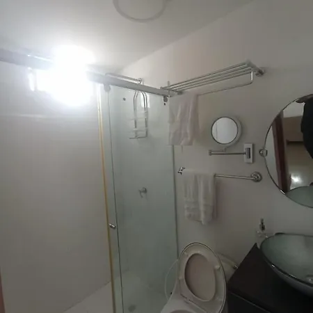 En Edificio Juviper Apartamento *